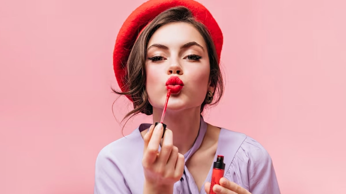 5 Reasons to Love Bright Lipstick